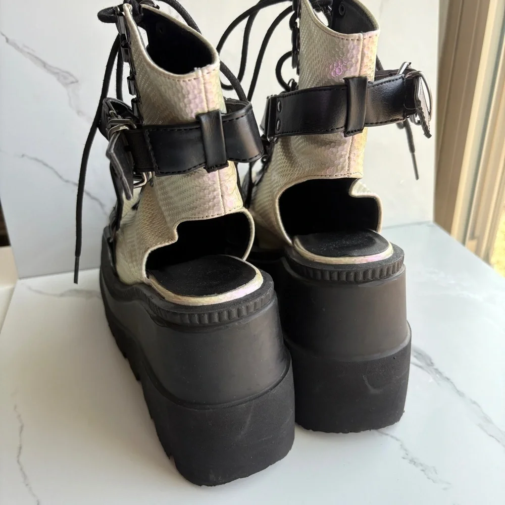 Demonia sz 7.5 Cutout Heel Shaker 56 Boot iridescent scale vegan leather upper
